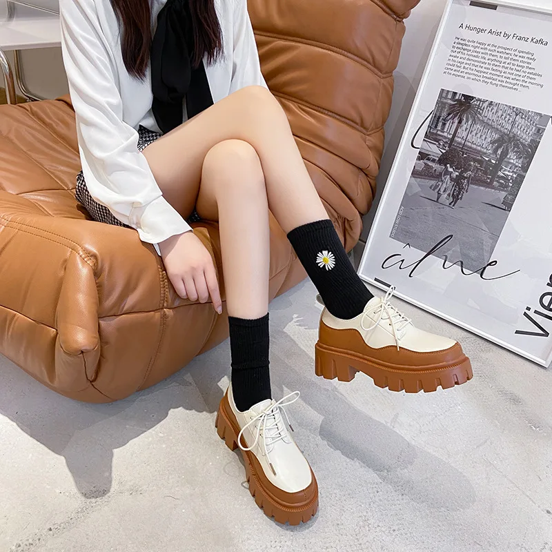 2021 New Retro British Style Trendy Fashion Cute Platform Jk Small Leather Shoes Female Spring And Autumn Muffin Platform Shoes
2021 New Retro British Style Trendy Fashion Cute Platform Jk Small Leather Shoes Female Spring And Autumn Muffin Platform Shoes