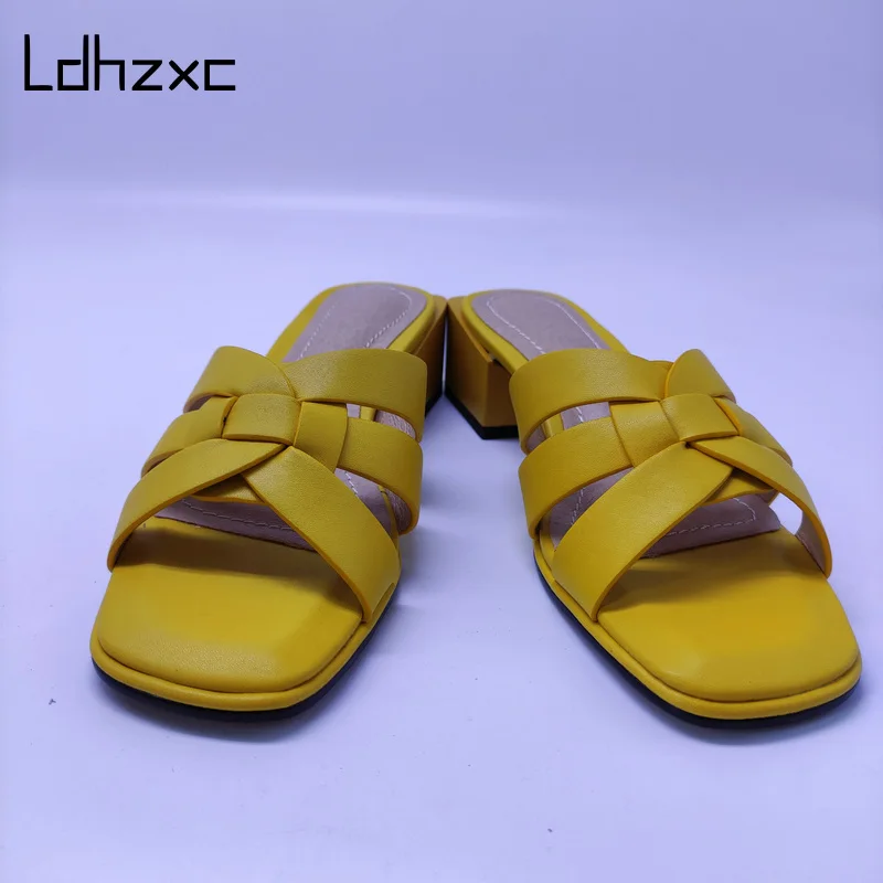 LDHZXC 2021 Summer Woman Shoes Square Heel Sandals Genuine leather Thick High Heel Lady Shoes Slippers Solid Color Size 34-46
LDHZXC 2021 Summer Woman Shoes Square Heel Sandals Genuine leather Thick High Heel Lady Shoes Slippers Solid Color Size 34-46
