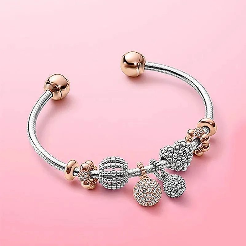 2020 New S925 Sterling Silver Hollow-out Heart Set Ball Pendant Open Bracelet For Women Wedding Party Gift Fashion Jewelry
2020 New S925 Sterling Silver Hollow-out Heart Set Ball Pendant Open Bracelet For Women Wedding Party Gift Fashion Jewelry