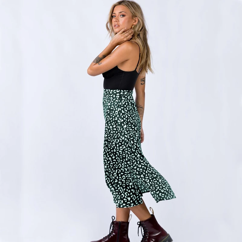 Spring & Summer Women Long Skirts Leopard Chiffon Printed Women Skirt American Sexy Zipper High Waist Mid Length Skirt
Spring & Summer Women Long Skirts Leopard Chiffon Printed Women Skirt American Sexy Zipper High Waist Mid Length Skirt
