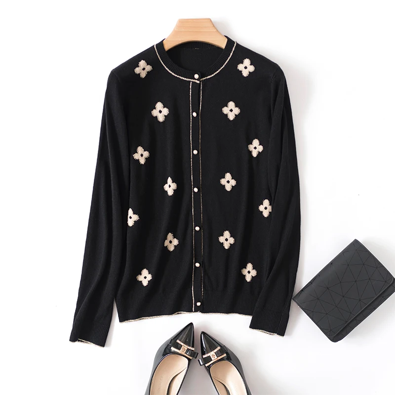 Woolen Floral White Pullover Sweater for Woman 2020 Autumn Winter Luxury Designer Woman Clothing Harajuku Kpop Vintage Clothes 
Woolen Floral White Pullover Sweater for Woman 2020 Autumn Winter Luxury Designer Woman Clothing Harajuku Kpop Vintage Clothes