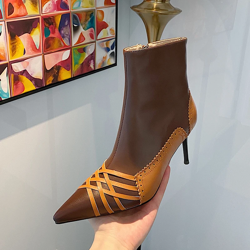 Ankle Boots Women Autumn Winter Genuine Leather Boots Party Office Shoes Woman Pointed Toe Back Zipper Short Boots
Ankle Boots Women Autumn Winter Genuine Leather Boots Party Office Shoes Woman Pointed Toe Back Zipper Short Boots