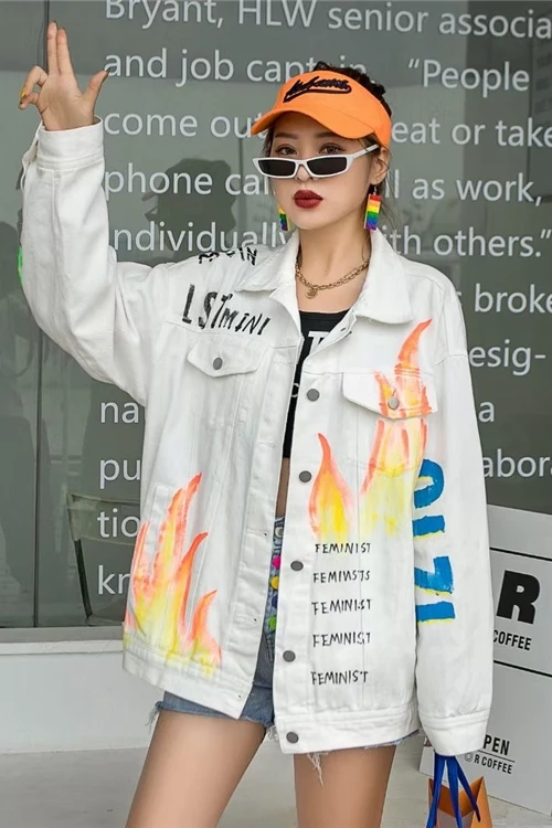 European station trendy brand hip-hop flame pattern graffiti denim jacket female loose mid-length age-reducing jacket top
European station trendy brand hip-hop flame pattern graffiti denim jacket female loose mid-length age-reducing jacket top