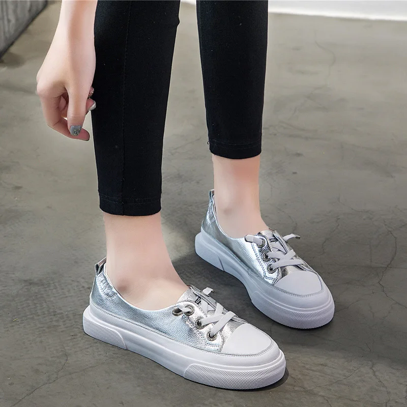 Large Size Women Sneakers Autumn Leather Vulcanized Shoes Fashion Woman Casual Sneaker Spring Breathable Silver lacing Flat Shoe
Large Size Women Sneakers Autumn Leather Vulcanized Shoes Fashion Woman Casual Sneaker Spring Breathable Silver lacing Flat Shoe