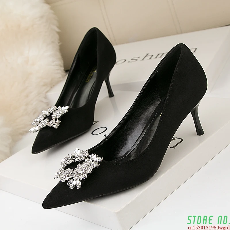 2021 Spring Fashion Women Glitter Black Nude High Heels Pumps Designer Bling Low Heels Party Wedding Shoes Plus Size 34-41
2021 Spring Fashion Women Glitter Black Nude High Heels Pumps Designer Bling Low Heels Party Wedding Shoes Plus Size 34-41