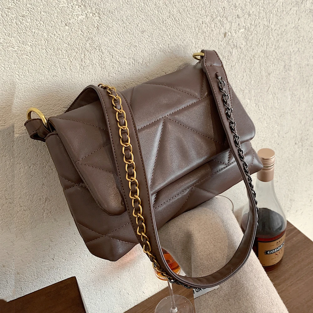 Burminsa Vintage Triangular Wide Strap Shoulder Bags For Women Brand Designer Quilted Crossbody Work Ladies Handbags Winter 2022
Burminsa Vintage Triangular Wide Strap Shoulder Bags For Women Brand Designer Quilted Crossbody Work Ladies Handbags Winter 2022