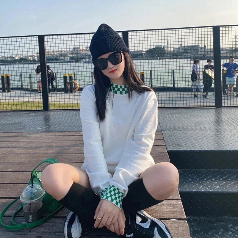 New Checkerboard Pattern Fashion Women Sweaters Solid Long Sleeve Loose Knitted Pullover Autumn Vintage Casual Women's Clothing
New Checkerboard Pattern Fashion Women Sweaters Solid Long Sleeve Loose Knitted Pullover Autumn Vintage Casual Women's Clothing