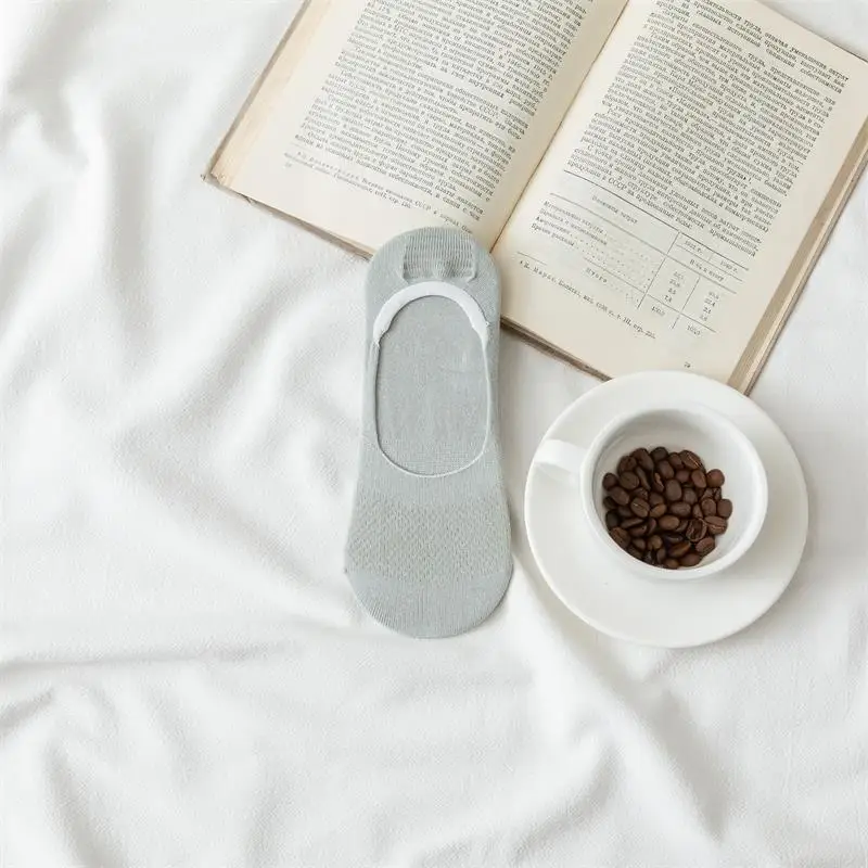 New spring and summer socks Ladies pure color mesh silicone invisible socks Breathable short socks
New spring and summer socks Ladies pure color mesh silicone invisible socks Breathable short socks