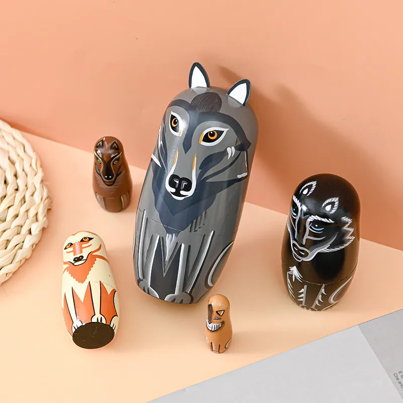 Hand-drawn Forester Animal Wolf Russian Doll 5 Layer Matryoshka Dolls Handicraft Artwork Craft Toys Gift Decorations
Hand-drawn Forester Animal Wolf Russian Doll 5 Layer Matryoshka Dolls Handicraft Artwork Craft Toys Gift Decorations
