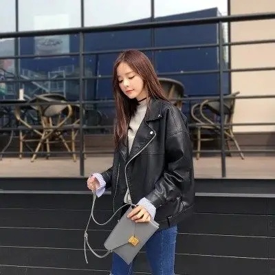 JCHB 2021 coat Women's sheep leather Autumn and Winter new motorcycle genuine leather coat women's Korean loose short leather j
JCHB 2021 coat Women's sheep leather Autumn and Winter new motorcycle genuine leather coat women's Korean loose short leather j