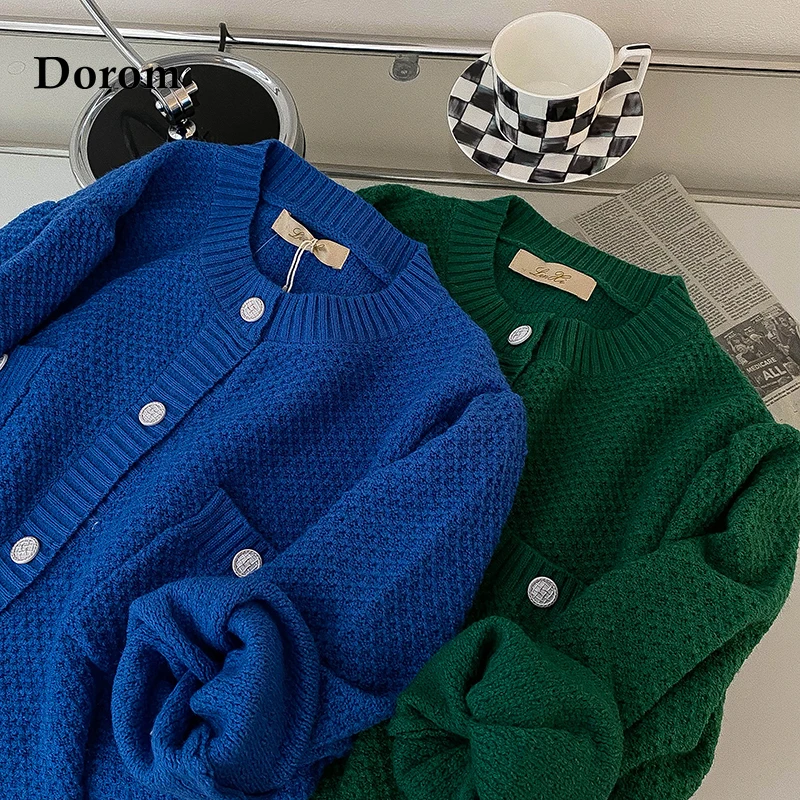 Vintage Green Cardigan Women Autumn O-Neck Long Sleeve Button Sweater Female Top Korean Style Loose Warm Coat Casual Knit Jacket
Vintage Green Cardigan Women Autumn O-Neck Long Sleeve Button Sweater Female Top Korean Style Loose Warm Coat Casual Knit Jacket