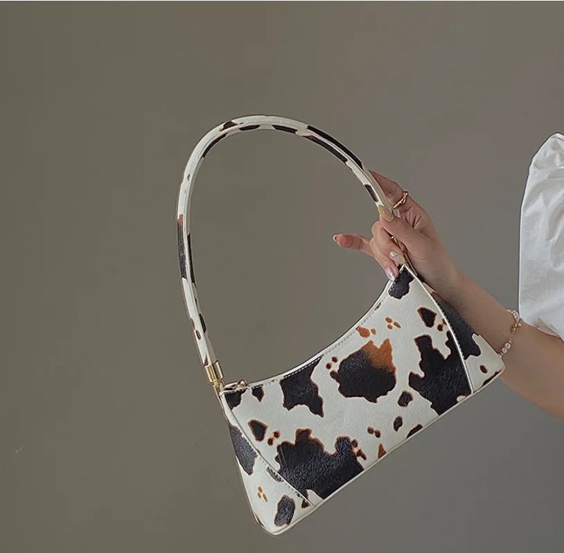 Women bag pu leather candy color small bag cow pattern baguette women fashion casual shoulder messenger bag high quality k256
Women bag pu leather candy color small bag cow pattern baguette women fashion casual shoulder messenger bag high quality k256