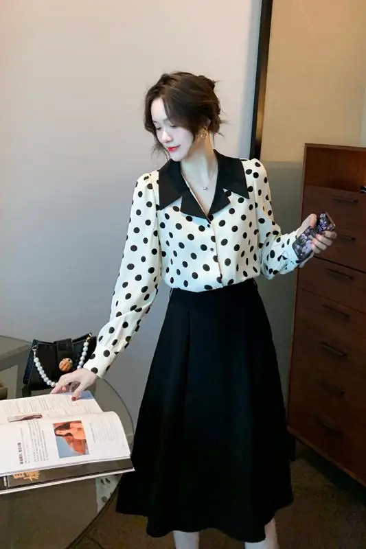 COIGARSAM Full Sleeve blouse women New Spring Chiffon Polka Dot blusas womens tops and blouses Wave Point 1522
COIGARSAM Full Sleeve blouse women New Spring Chiffon Polka Dot blusas womens tops and blouses Wave Point 1522
