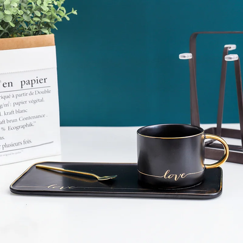 Tea Cup Set Creative Ceramic Cup Coffee Gold Rim Latte Coffee Cup With Spoon Porcelain Tazas De Cafe Ceramic Tea Cup BE50CU
Tea Cup Set Creative Ceramic Cup Coffee Gold Rim Latte Coffee Cup With Spoon Porcelain Tazas De Cafe Ceramic Tea Cup BE50CU