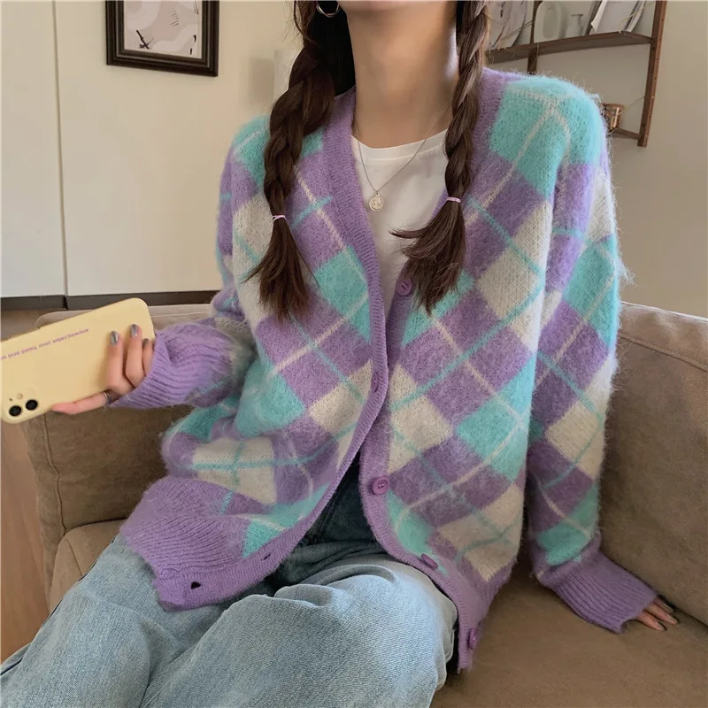 2021New Cardigan knitted jacket women's autumn and winter new style rhombus soft waxy lazy loose outer wear mohair sweater
2021New Cardigan knitted jacket women's autumn and winter new style rhombus soft waxy lazy loose outer wear mohair sweater