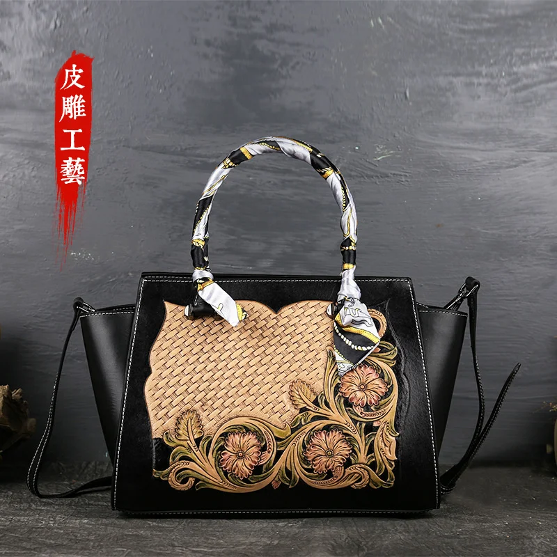 Antique handbag autumn 2020 new leather carving embossed leather women's bag top layer cow leather one shoulder slanting
Antique handbag autumn 2020 new leather carving embossed leather women's bag top layer cow leather one shoulder slanting