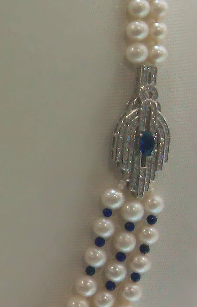 wholesale high quality 3rows natural AA 9-10mm white freshwater pearl with nice and fashionable clap necklace
wholesale high quality 3rows natural AA 9-10mm white freshwater pearl with nice and fashionable clap necklace