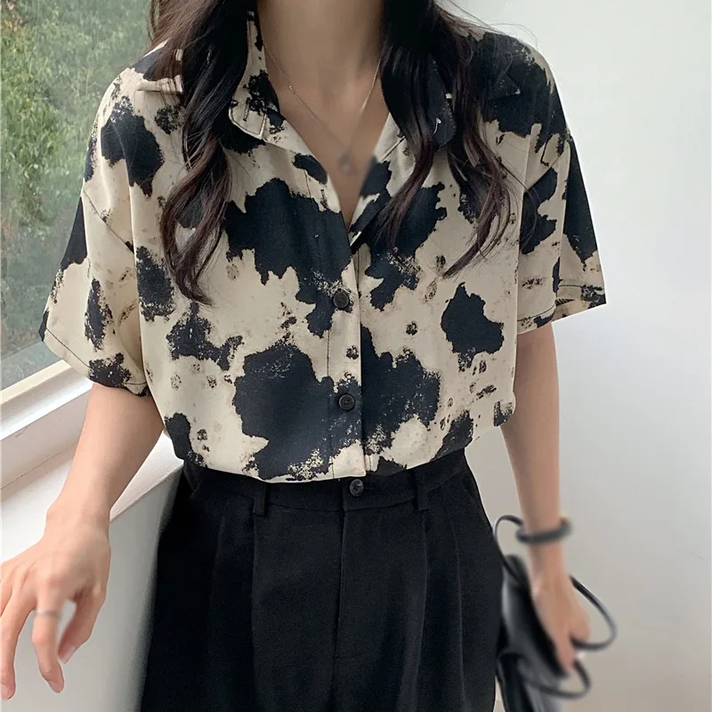 Women Hong Kong Style Print Shirt Casual Loose Blouse Summer Female Turn-down Collar Half Sleeve Tops Shirts Blusas Summer Tops
Women Hong Kong Style Print Shirt Casual Loose Blouse Summer Female Turn-down Collar Half Sleeve Tops Shirts Blusas Summer Tops