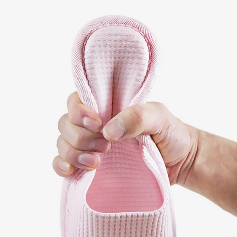 Summer Flat Slides Slippers Soft Flops Thick-soled Comfortable Slippers Indoor Breathable Bathroom Thin Mens And Womens 2021 New
Summer Flat Slides Slippers Soft Flops Thick-soled Comfortable Slippers Indoor Breathable Bathroom Thin Mens And Womens 2021 New