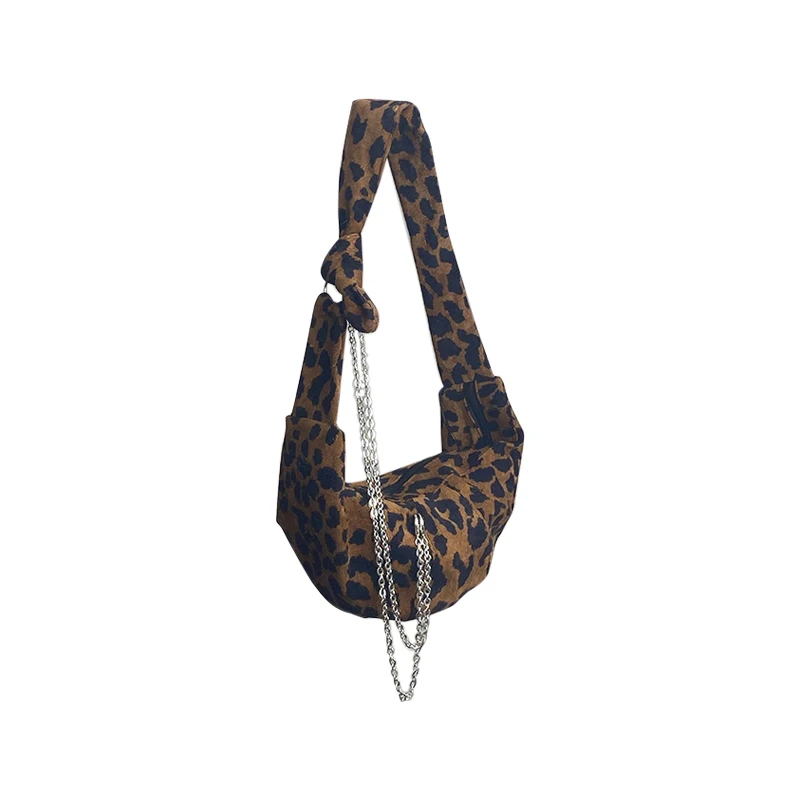 Leopard print slung waist bag female spring/summer 2021 new large-capacity Joker personality corduroy shoulder bag canvas bag
Leopard print slung waist bag female spring/summer 2021 new large-capacity Joker personality corduroy shoulder bag canvas bag
