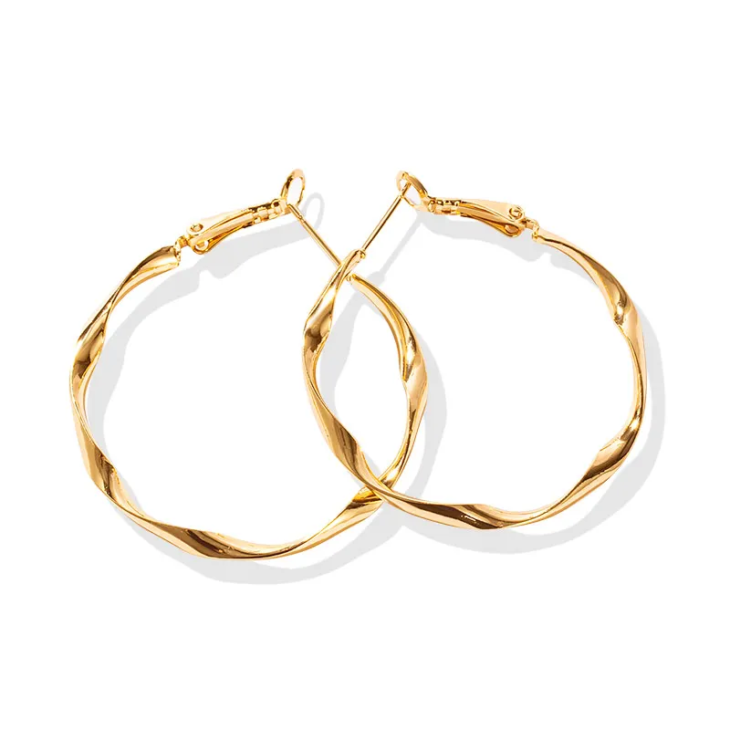 Europe Style Golden Big Circle Earrings for Women Vintage 2020 Trendy Fashion Earrings Punk Wedding Party Jewelry Dropshipping
Europe Style Golden Big Circle Earrings for Women Vintage 2020 Trendy Fashion Earrings Punk Wedding Party Jewelry Dropshipping