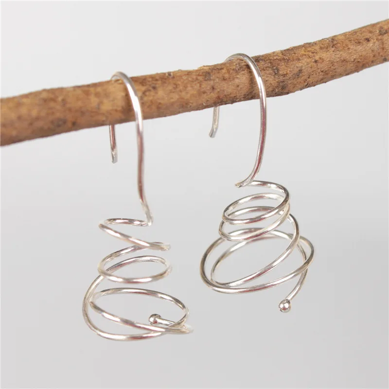 925 пробы серебряные маленькие серьги ручной работы с проволочной проволокой для женщин, модные креативные висячие серьги с витой линией, вечерние серьги, подарок
925 пробы серебряные маленькие серьги ручной работы с проволочной проволокой для женщин, модные креативные висячие серьги с витой линией, вечерние серьги, подарок