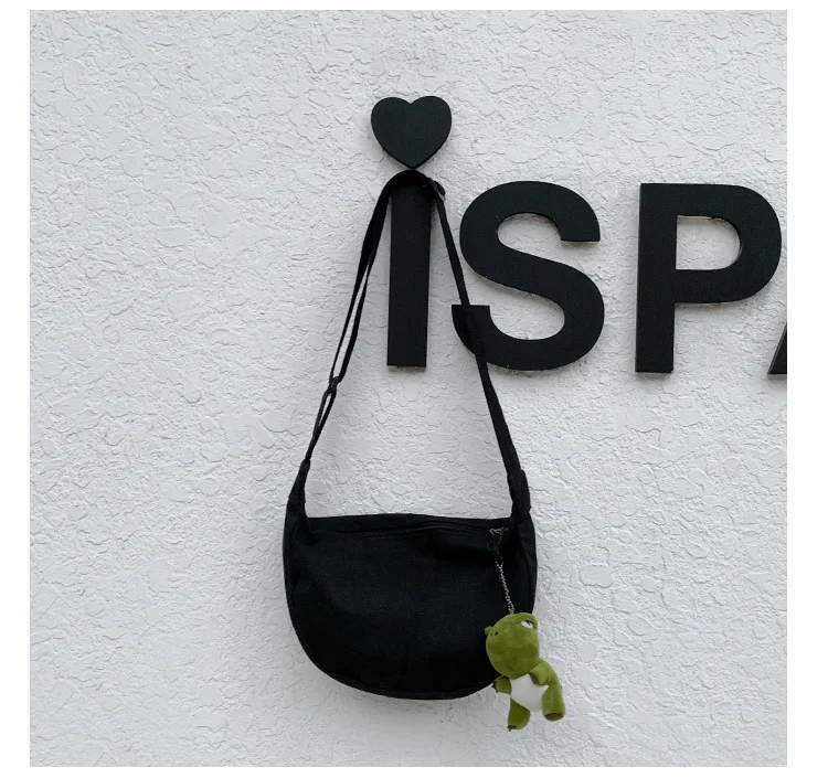 New Ladies Shoulder Bag Simple Fashion Canvas Bag College Students Shopping Messenger Bag Large Capacity Multifunctional Bag
New Ladies Shoulder Bag Simple Fashion Canvas Bag College Students Shopping Messenger Bag Large Capacity Multifunctional Bag