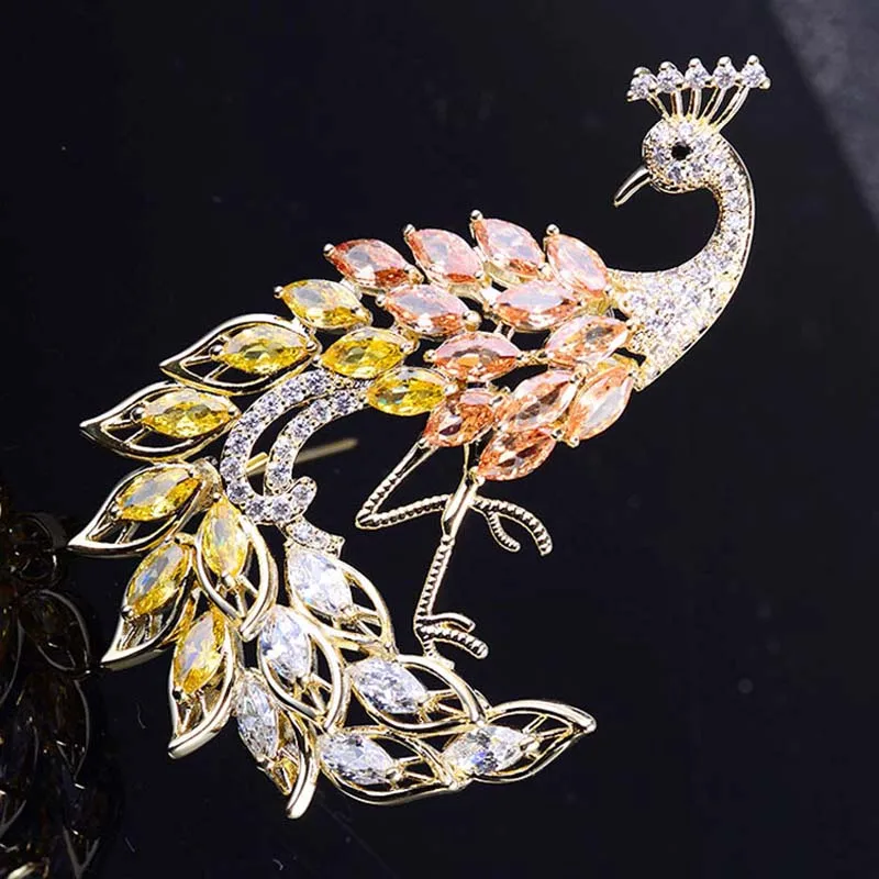 Fashion Elegant Peacock Weomen Wedding Brooch Jewelry High Quality Luxury Sparkling Cubic Zirconia Bird Lapel Pins
Fashion Elegant Peacock Weomen Wedding Brooch Jewelry High Quality Luxury Sparkling Cubic Zirconia Bird Lapel Pins