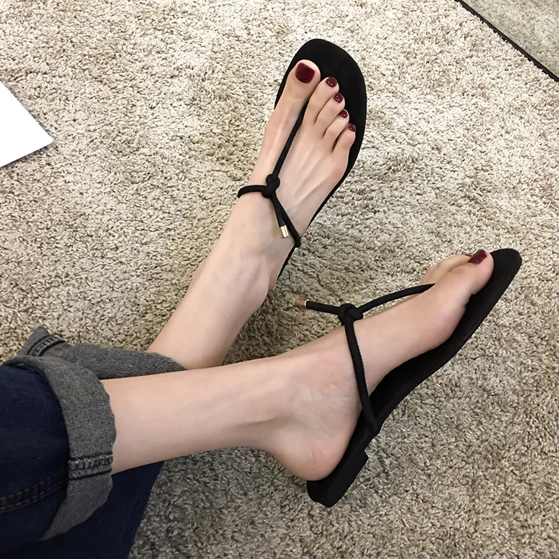 Shoes Rubber Flip Flops Slippers Soft Summer Clogs Woman Lady Slides Fashion Low Pantofle Hawaiian Comfort Beach Girl Luxury
Shoes Rubber Flip Flops Slippers Soft Summer Clogs Woman Lady Slides Fashion Low Pantofle Hawaiian Comfort Beach Girl Luxury