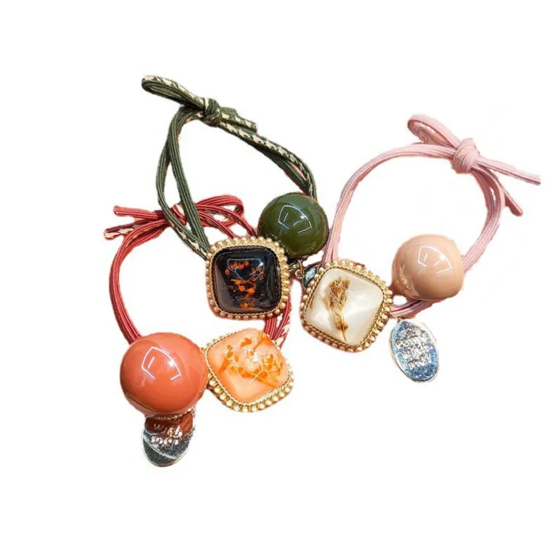 New Women Spring INS Retro Hair Tie Simple Amber Hair Ring Head Rope Elastic Rubber Band Fashion Elegant Hair Accessories
New Women Spring INS Retro Hair Tie Simple Amber Hair Ring Head Rope Elastic Rubber Band Fashion Elegant Hair Accessories