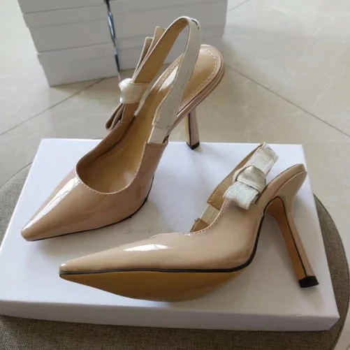 Cow Patent Leather Pointed Bow With Fashionable High Heels Classic Lady Sandals 2020 New Summer And Autumn Women's Single Shoes
Cow Patent Leather Pointed Bow With Fashionable High Heels Classic Lady Sandals 2020 New Summer And Autumn Women's Single Shoes