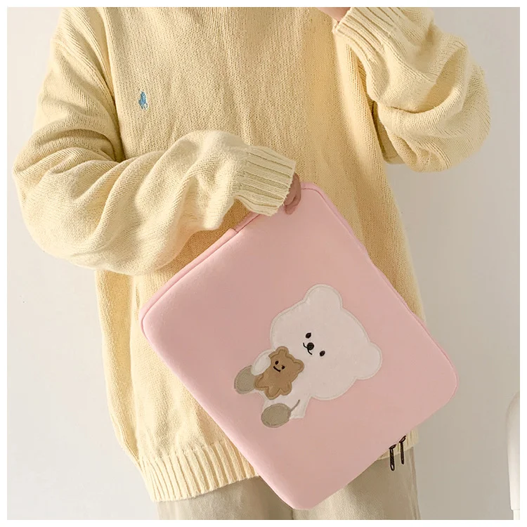 Tablet Case Pouch Korea cute bear laptop bag female student bag 11 inch 13 inch Ipad pouch protective
Tablet Case Pouch Korea cute bear laptop bag female student bag 11 inch 13 inch Ipad pouch protective