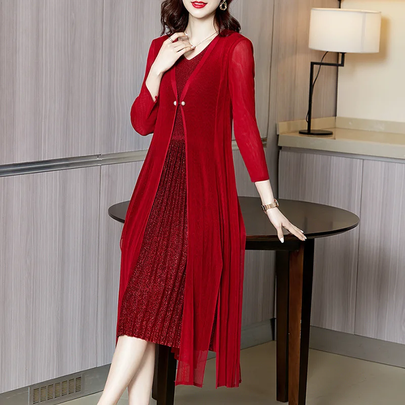 Plus Size Dresses Women Stretch Miyake Pleated Spring Summer New V-Neck Three Quarter Sleeve Patchwork Faux Two Piece Dress
Plus Size Dresses Women Stretch Miyake Pleated Spring Summer New V-Neck Three Quarter Sleeve Patchwork Faux Two Piece Dress