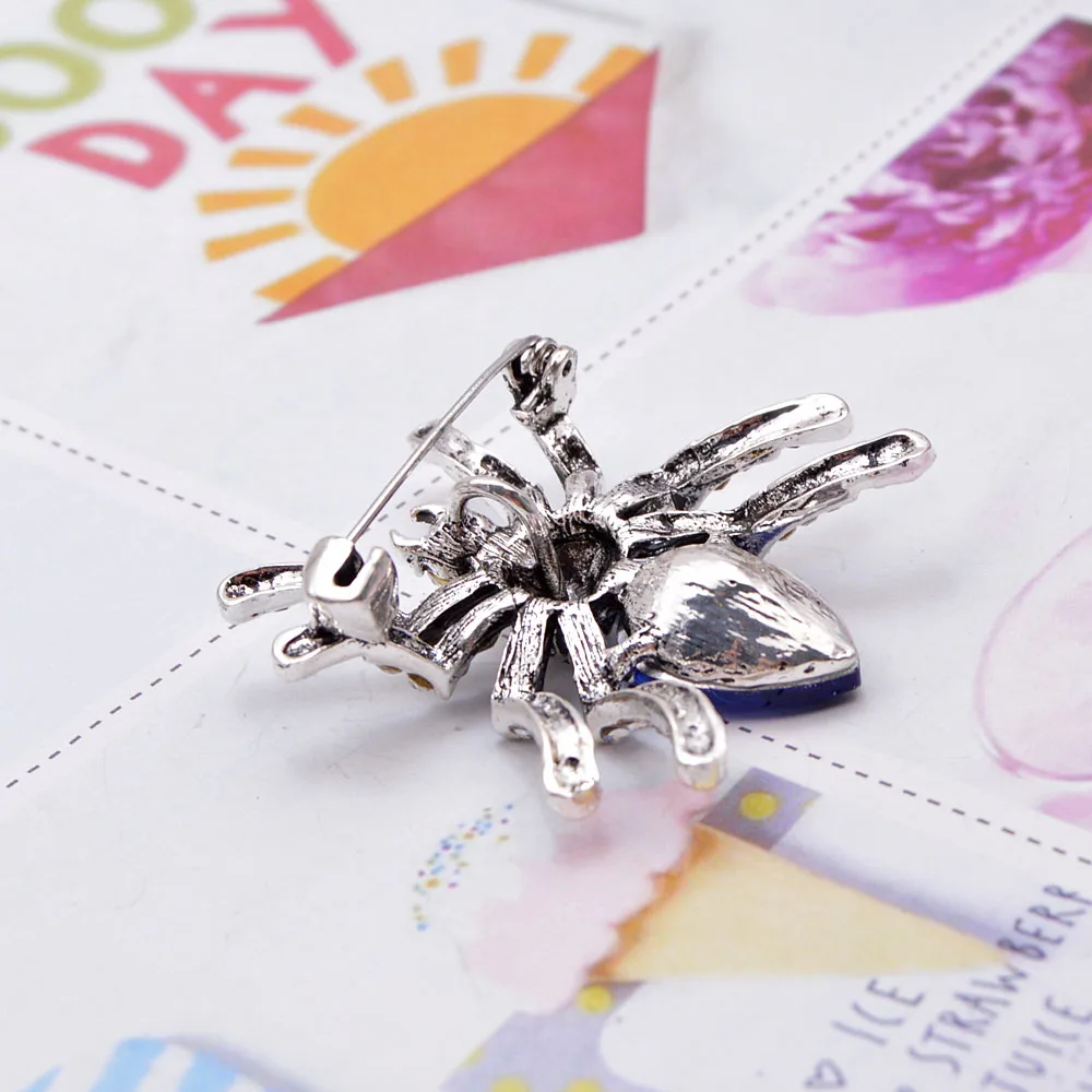 YoungTulip Blue Crystal Spider shape Brooch new Design Insect Pin unisex Brooches dress Coat Jewelry High Quality brooches gifts
YoungTulip Blue Crystal Spider shape Brooch new Design Insect Pin unisex Brooches dress Coat Jewelry High Quality brooches gifts