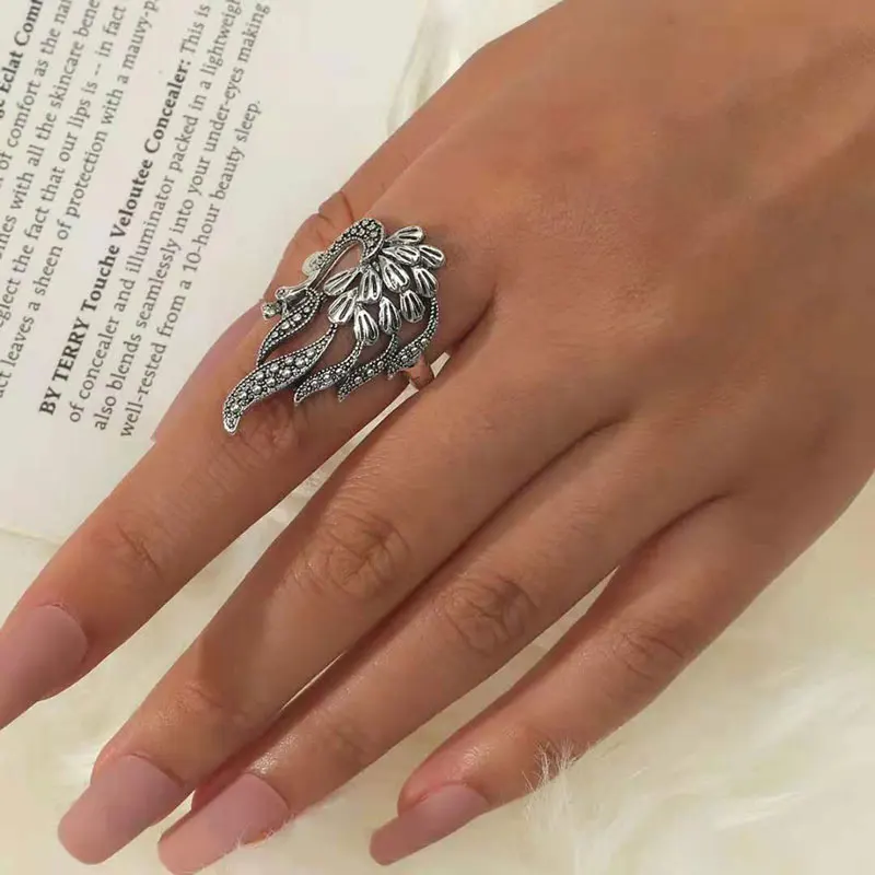 2021 new open ring unisex ring men's and women's jewelry adjustable sterling silver phoenix animal metal alloy ring party gift
2021 new open ring unisex ring men's and women's jewelry adjustable sterling silver phoenix animal metal alloy ring party gift