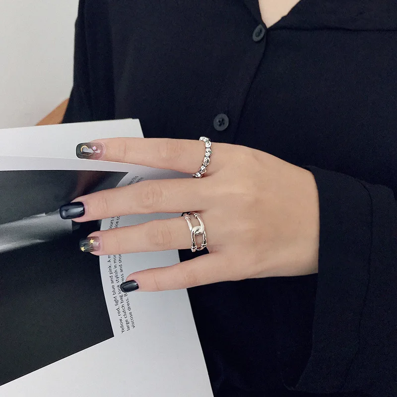 Exquisite S925 Sterling Silver Ring Fashion Trend Cold Wind Retro Temperament Personality Old Rock Texture Female Ring
Exquisite S925 Sterling Silver Ring Fashion Trend Cold Wind Retro Temperament Personality Old Rock Texture Female Ring