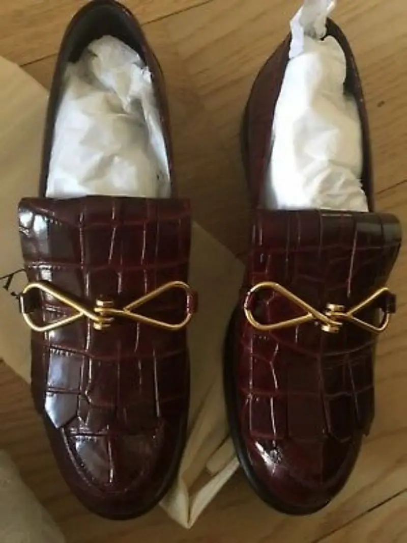 Men's Shoes
Men's Shoes