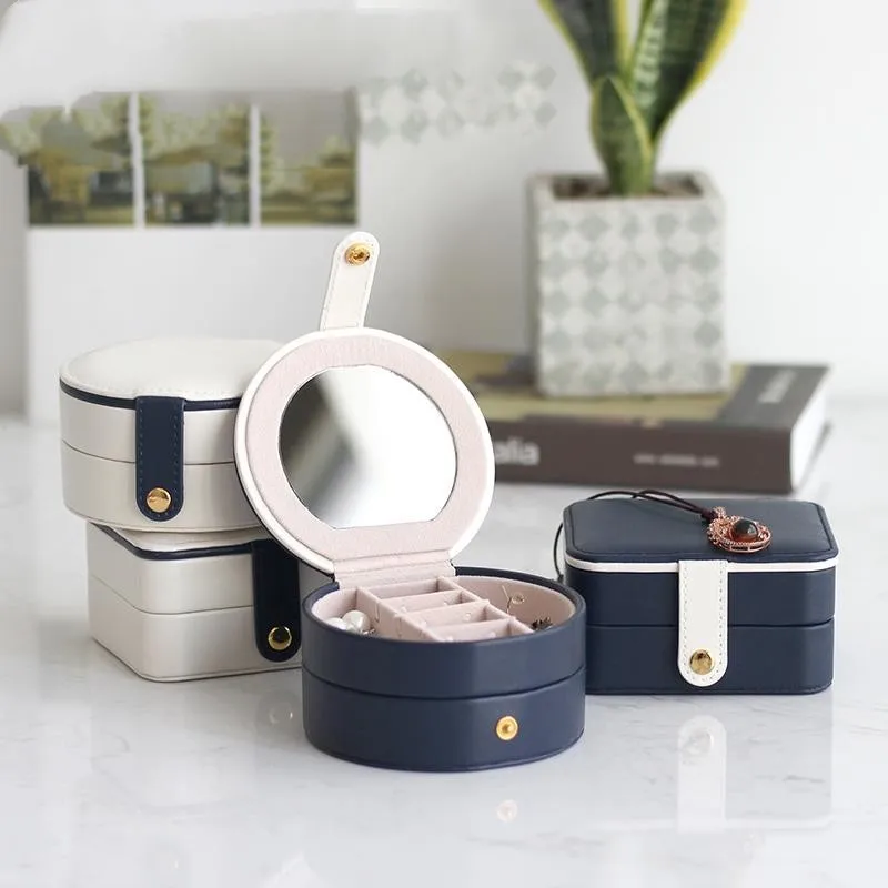 Simple Small Number Mini Earrings Ear Stud Hand Jewelry Storage Box Female jewelry organizer desktop organizer
Simple Small Number Mini Earrings Ear Stud Hand Jewelry Storage Box Female jewelry organizer desktop organizer