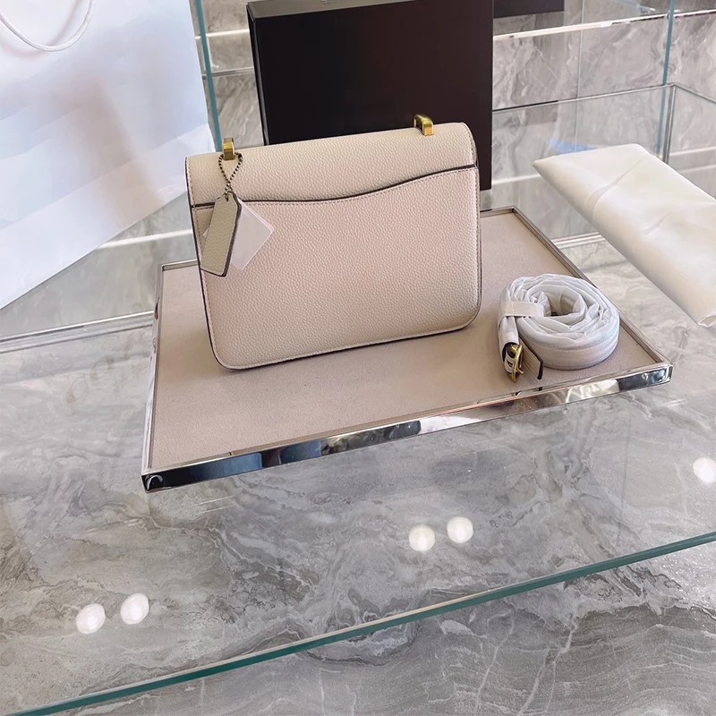 Women's new hot style classic high-end retro all-match shoulder bag leather square small cute diagonal bag
Women's new hot style classic high-end retro all-match shoulder bag leather square small cute diagonal bag
