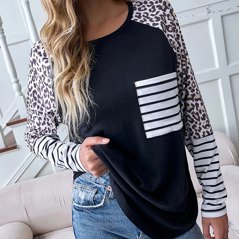 CARDE HOMES Autumn 2021 New Long Sleeves O-Neck Pullover Women T-shirt Fashion Casual Leopard Pocket Black Splicing Tops
CARDE HOMES Autumn 2021 New Long Sleeves O-Neck Pullover Women T-shirt Fashion Casual Leopard Pocket Black Splicing Tops
