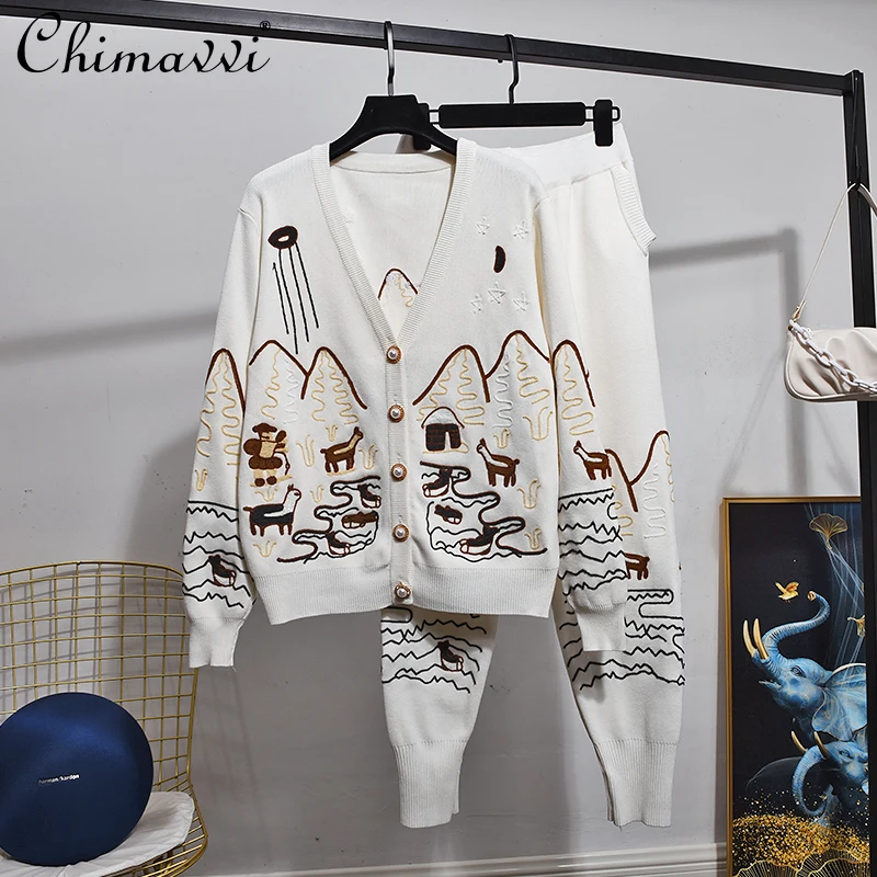 2021 Fall Women's Clothing New European Style Heavy Embroidery V-neck Knitted Cardigan Coat & Trousers Fashion Two-Piece Set
2021 Fall Women's Clothing New European Style Heavy Embroidery V-neck Knitted Cardigan Coat & Trousers Fashion Two-Piece Set