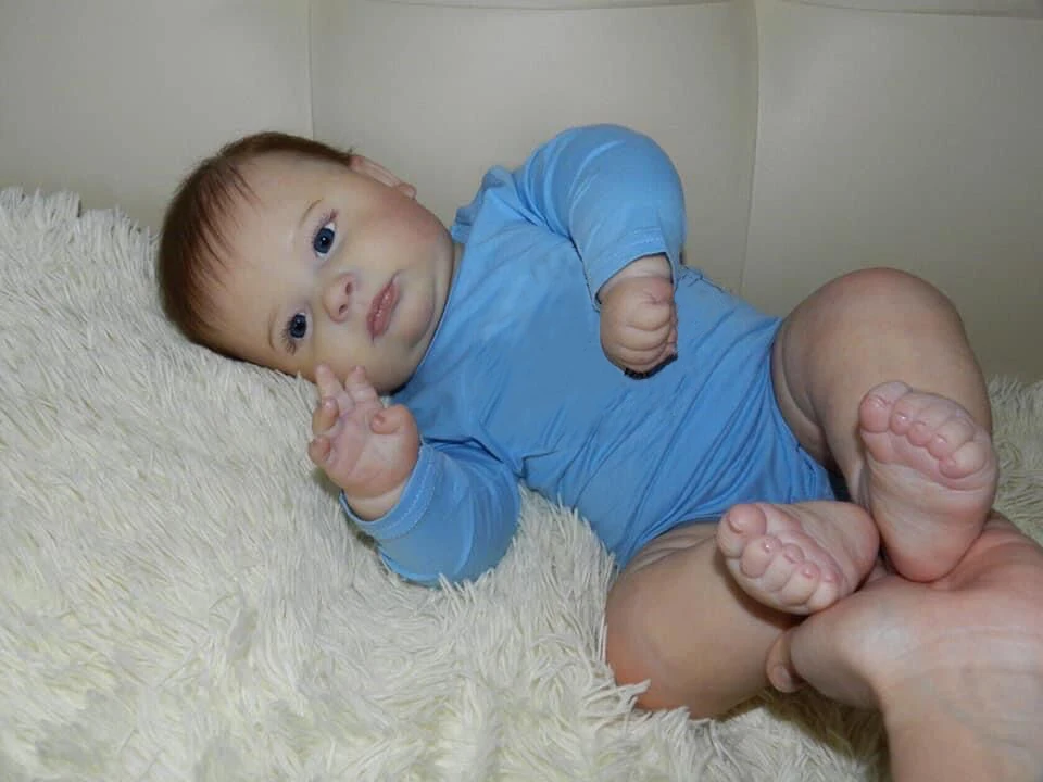 60CM Bebe Reborn Boy Doll Joseph Awake Toddler Size Reborn Dolls Top Quliaty Hand-made Doll with Hand-rooted Brown Hair Bonecas
60CM Bebe Reborn Boy Doll Joseph Awake Toddler Size Reborn Dolls Top Quliaty Hand-made Doll with Hand-rooted Brown Hair Bonecas