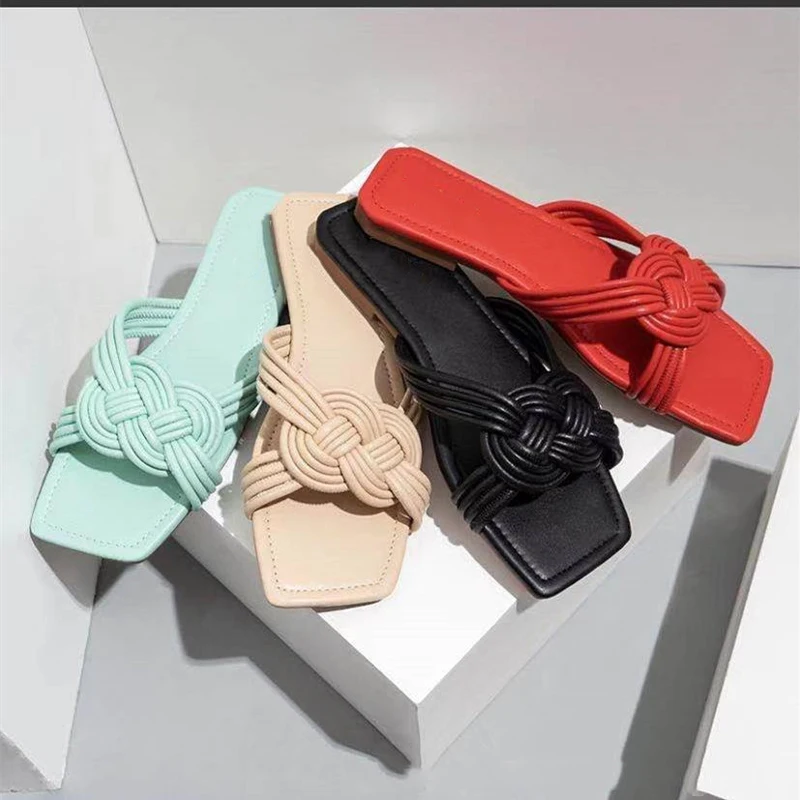 Fashion casual cross knit 2021 summer new style open-toed flat bottom solid color outdoor women's slippers Plus Size 
Fashion casual cross knit 2021 summer new style open-toed flat bottom solid color outdoor women's slippers Plus Size