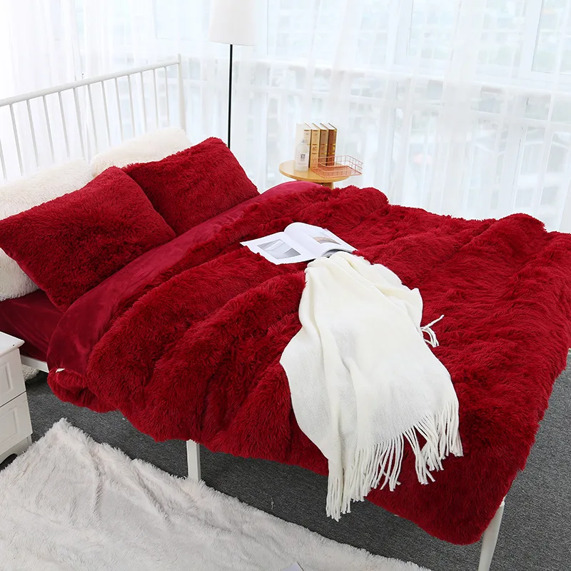 3Pcs/Set Modern Luxurious Plush Faux Fur Bedding Sets Solid Color Velvet Winter Duvet Cover with Pillowcase Twin Queen Size
3Pcs/Set Modern Luxurious Plush Faux Fur Bedding Sets Solid Color Velvet Winter Duvet Cover with Pillowcase Twin Queen Size