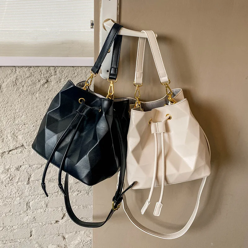 NEW Handbag Women Classic Hot Selling Style Top Quality Real Leather Shoulder Bags Totes Crossbody Bags Handbags
NEW Handbag Women Classic Hot Selling Style Top Quality Real Leather Shoulder Bags Totes Crossbody Bags Handbags