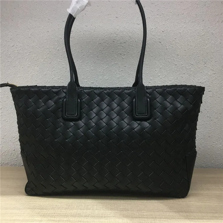 Quality Splite Leather Tote Bags for Women Hand Woven Braided Bag Luxury Brand Designer Purses and Handbags Large Capacity Bolso
Quality Splite Leather Tote Bags for Women Hand Woven Braided Bag Luxury Brand Designer Purses and Handbags Large Capacity Bolso