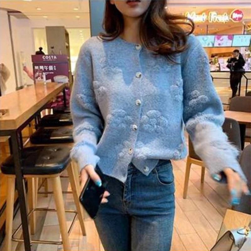 Women Short Cardigan Knitted Sweater Autumn Winter Long Sleeve V Neck Jumper Cardigans Casual Streetwear Fashion Pull Femme Coat
Women Short Cardigan Knitted Sweater Autumn Winter Long Sleeve V Neck Jumper Cardigans Casual Streetwear Fashion Pull Femme Coat