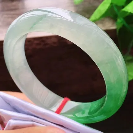 Natural light-colored two-color Burmese jadeite 54-64mm bracelet, elegant princess jewelry, best gift for mother and girlfriend
Natural light-colored two-color Burmese jadeite 54-64mm bracelet, elegant princess jewelry, best gift for mother and girlfriend