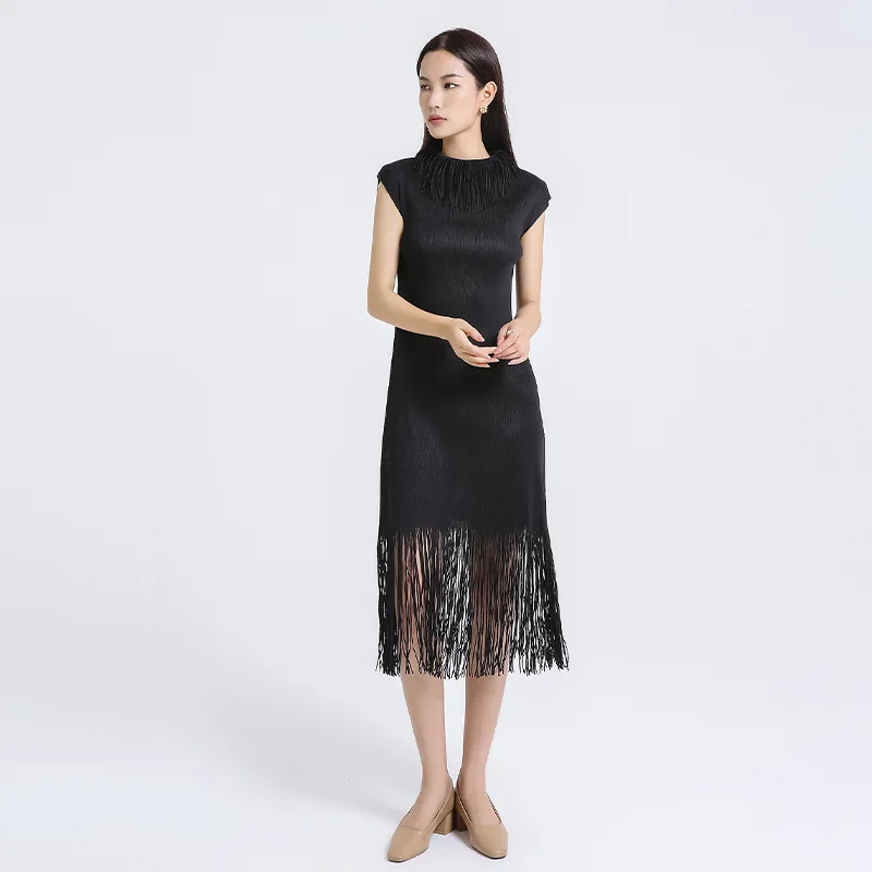 Changpleat 2021 new women's fringed dress Miyak fold Fashion high elasticity sexy sleeveless tight party dress
Changpleat 2021 new women's fringed dress Miyak fold Fashion high elasticity sexy sleeveless tight party dress