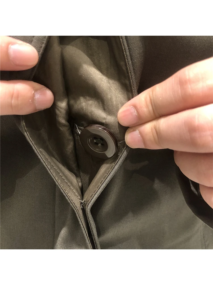 Catwalk style free shipping lapel concealed button waist loose loose suit one-piece shorts ladies autumn new style personality
Catwalk style free shipping lapel concealed button waist loose loose suit one-piece shorts ladies autumn new style personality